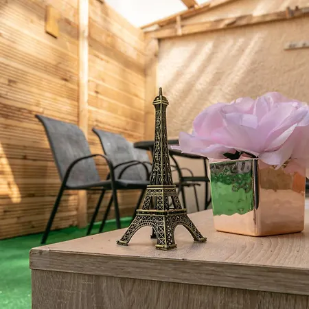 아파트 Superbe Maison De Avec Jardin