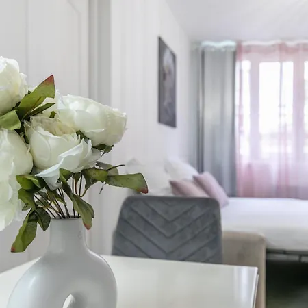 Superbe Maison De Avec Jardin *