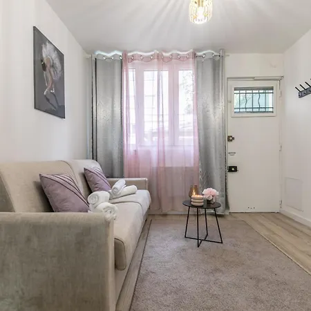 Apartment Superbe Maison De Avec Jardin