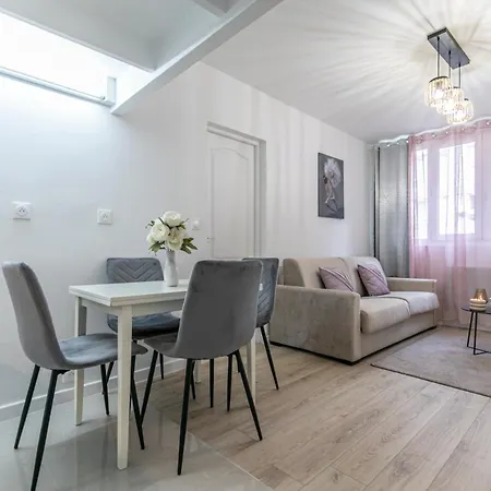 Superbe Maison De Avec Jardin Montrouge