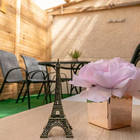 Superbe Maison De Avec Jardin *
