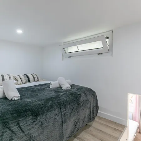 Apartment Superbe Maison De Avec Jardin Montrouge